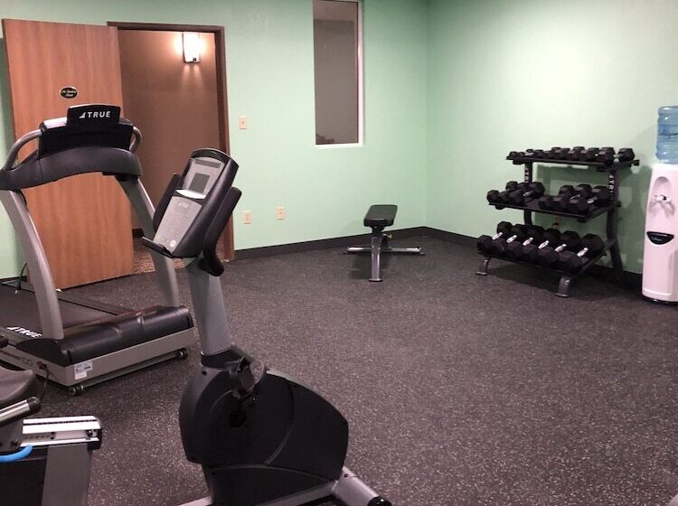 Отель Wingate By Wyndham Grove City