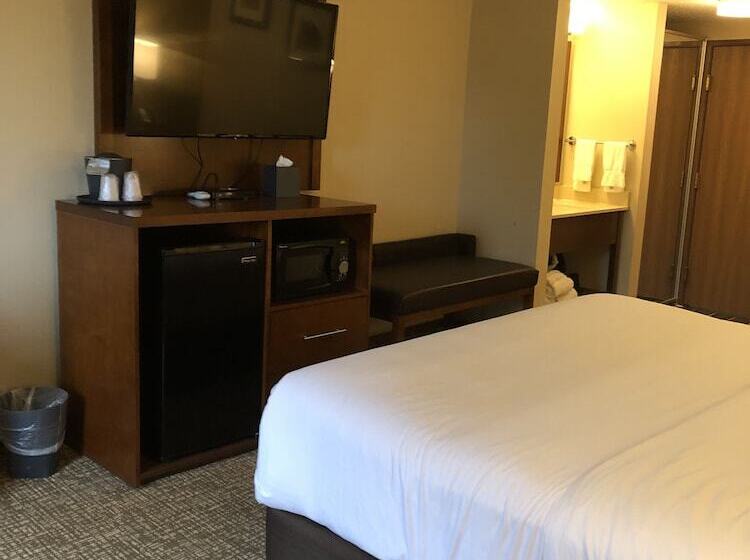 Отель Wingate By Wyndham Grove City