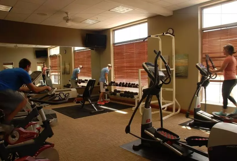 The Plaza Hotel & Suites Winona