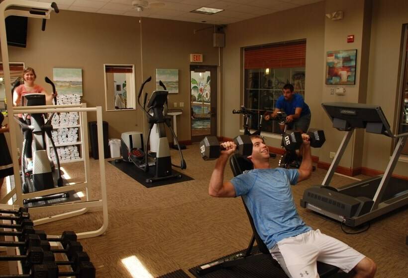 The Plaza Hotel & Suites Winona