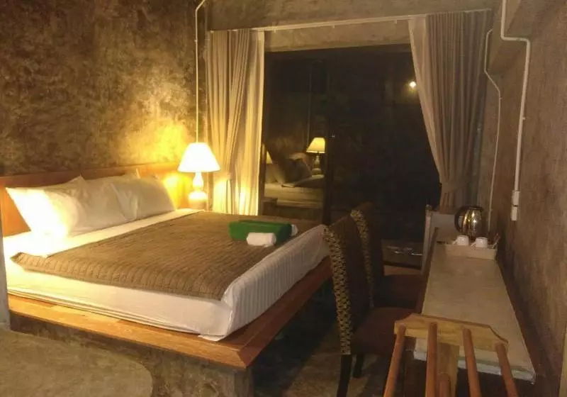 Hotelli Phuchada Residence