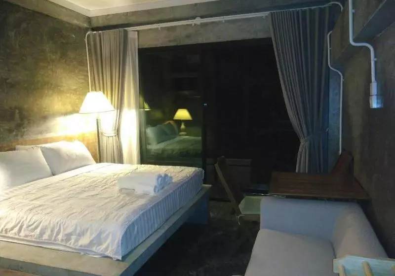 Hotelli Phuchada Residence