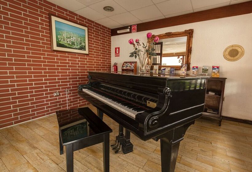 בית מלון כפרי El Marques