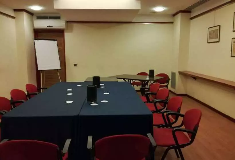 בית מלון כפרי Addaura Village E Congressi