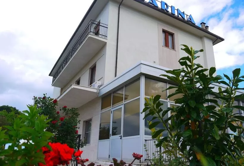 ホテル Albergo Villa Marina