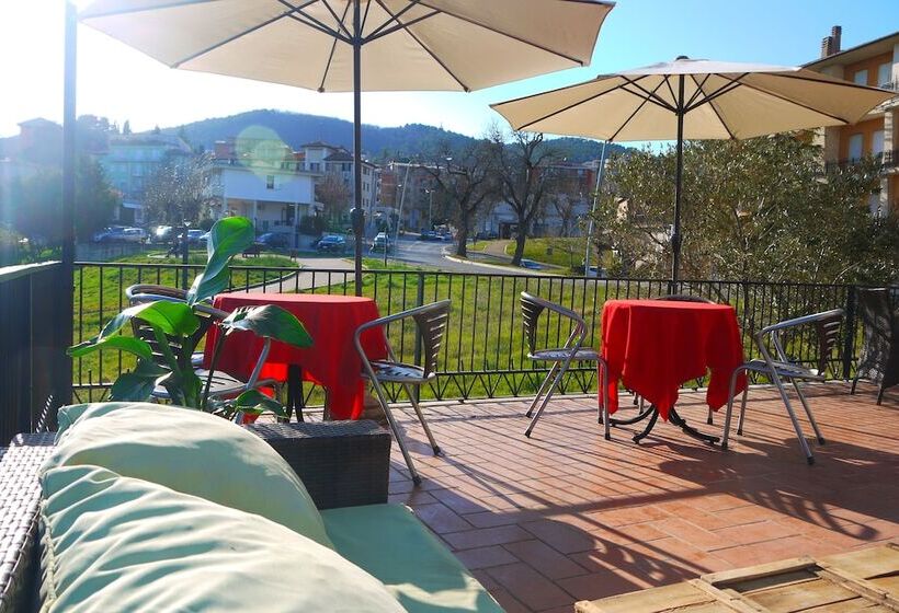 فندق Albergo Villa Marina