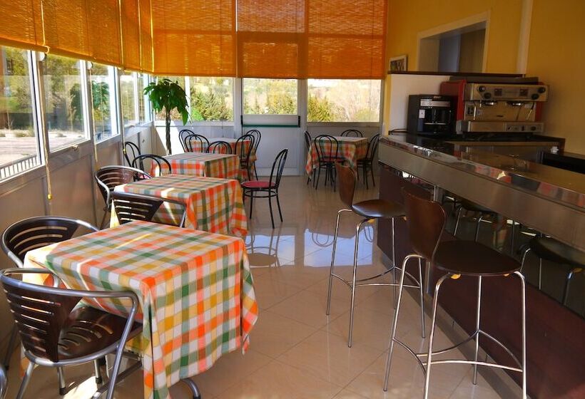 فندق Albergo Villa Marina