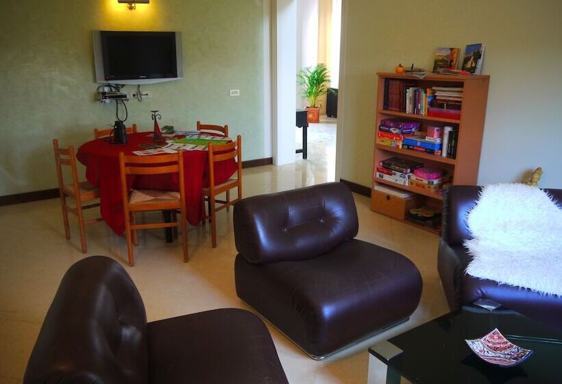 فندق Albergo Villa Marina