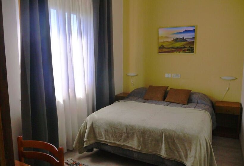 فندق Albergo Villa Marina