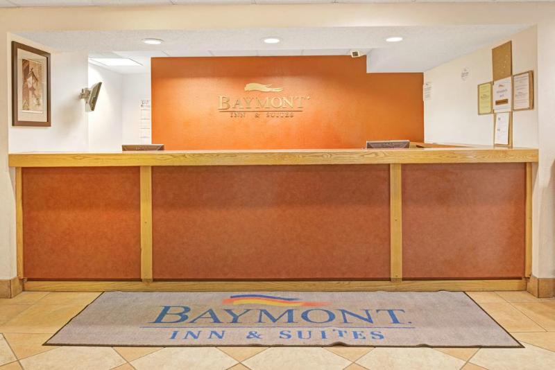 فندق Baymont Inn & Suites Omaha