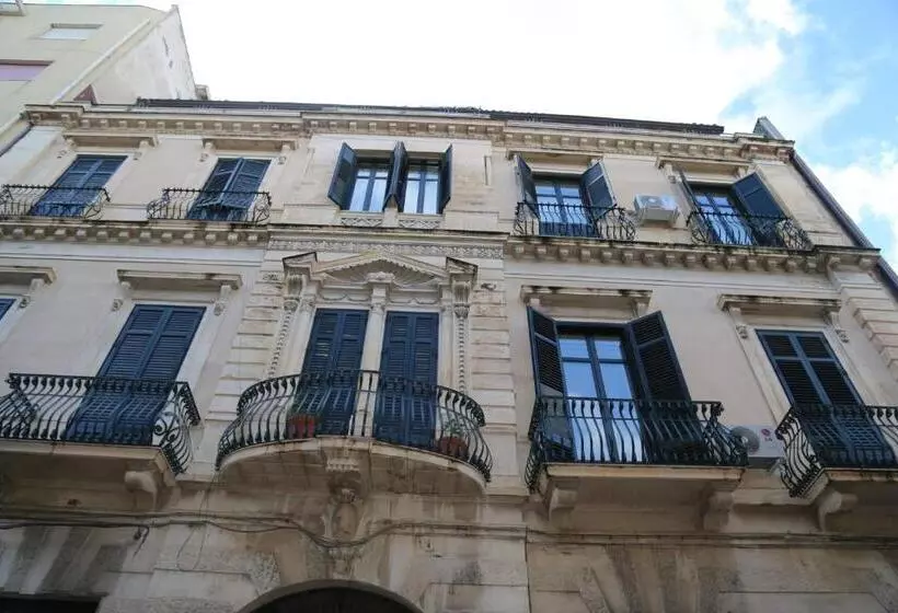 هتل B&b La Vetreria Almarù