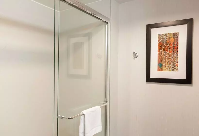 호텔 Hampton Inn Akronsouth