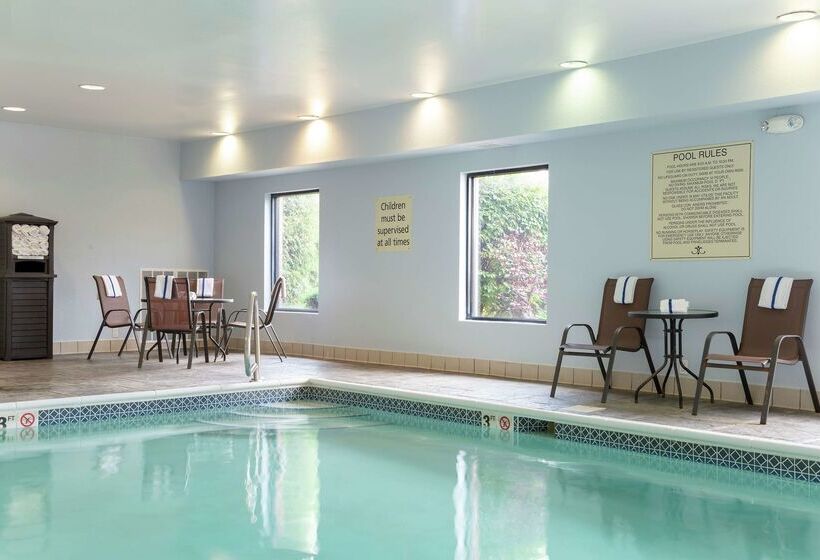 هتل Hampton Inn Akronsouth