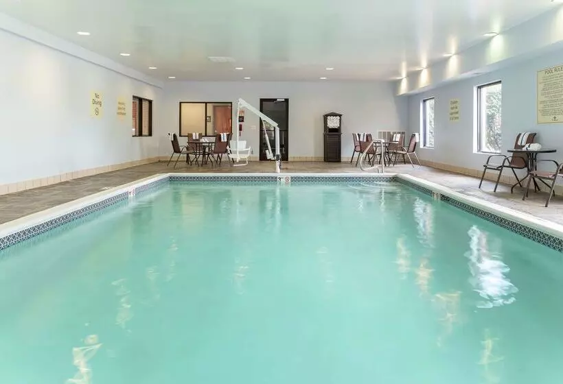 호텔 Hampton Inn Akronsouth