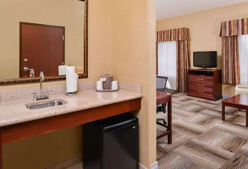 Отель Hampton Inn & Suites Boise Meridian