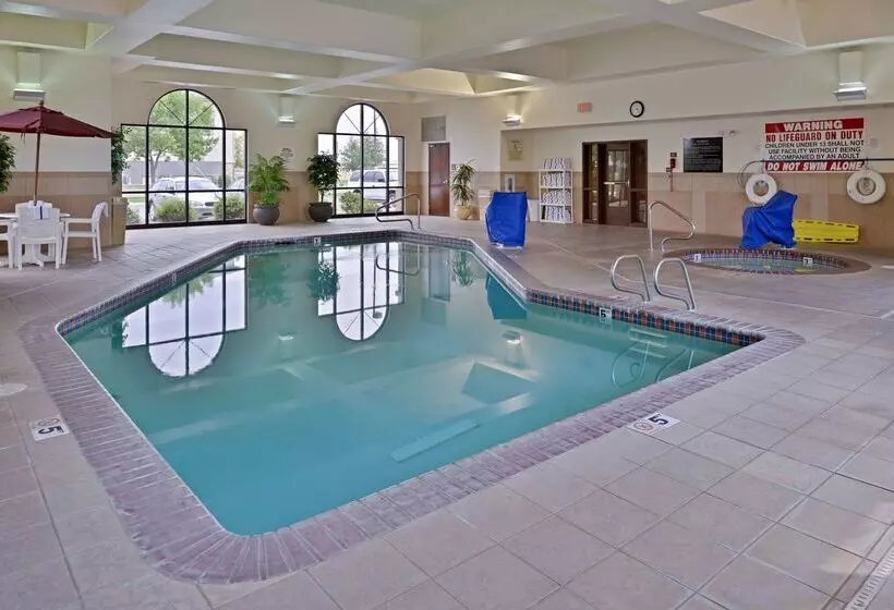 Отель Hampton Inn & Suites Boise Meridian