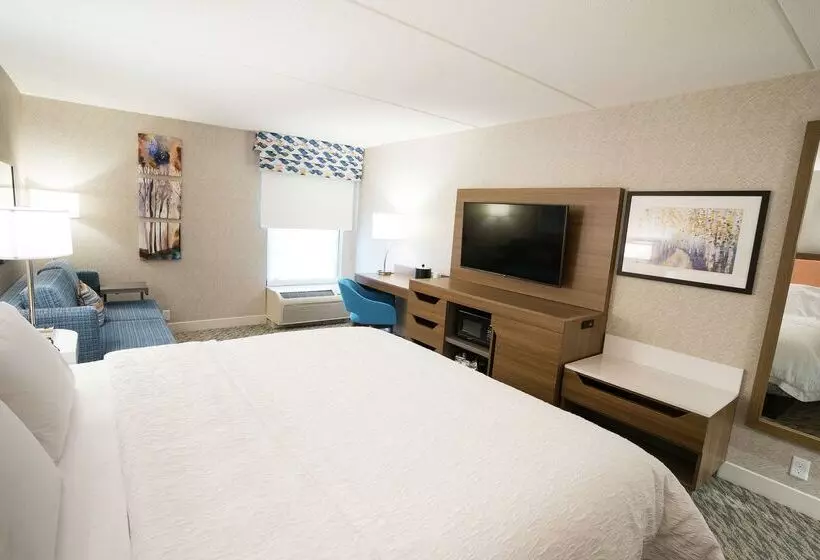 Отель Hampton Inn Clarks Summit