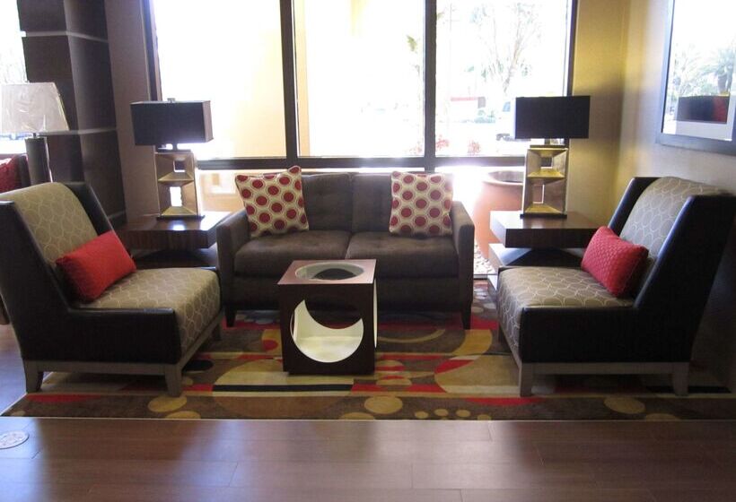 فندق Hampton Inn Fort Myers Airport & I 75