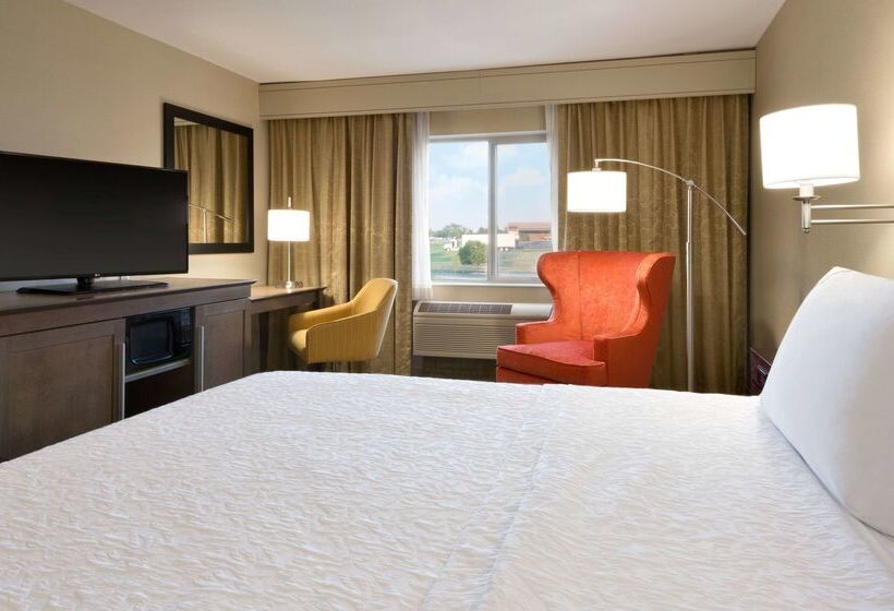 בית מלון כפרי Summit Suites