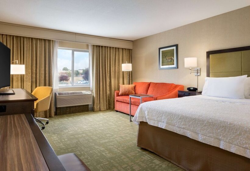 هتل Summit Suites