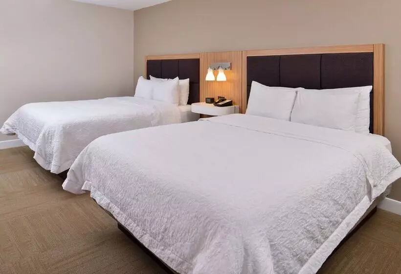 Hotelli Hampton Inn Greensboroeast