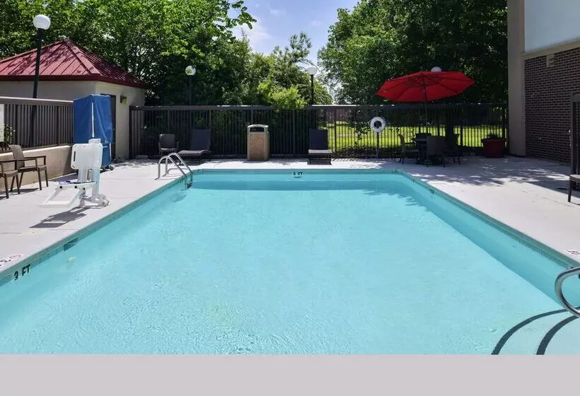 Hotelli Hampton Inn Greensboroeast