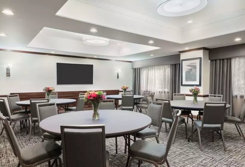 בית מלון כפרי Hampton Inn Hartford/airport