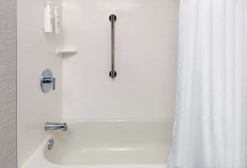 فندق Hampton Inn Hartford/airport