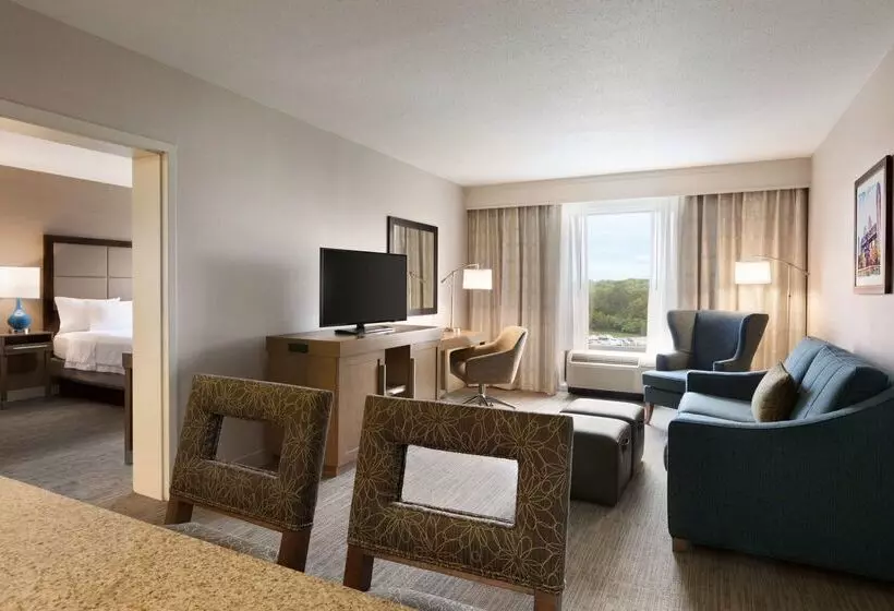 فندق Hampton Inn Long Island  Brookhaven