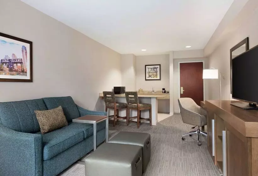فندق Hampton Inn Long Island  Brookhaven