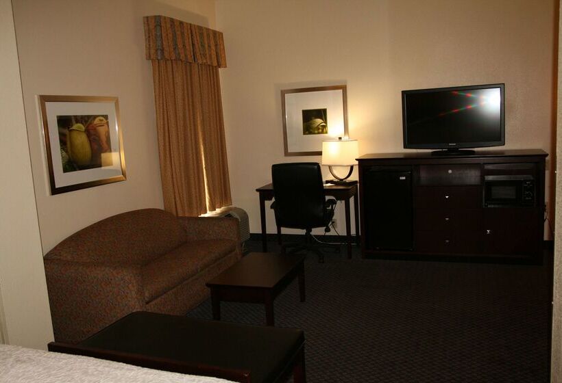 Otel Hampton Inn By Hilton Petersburg Ft. Gregg Adams