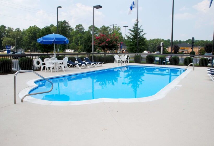 Otel Hampton Inn By Hilton Petersburg Ft. Gregg Adams