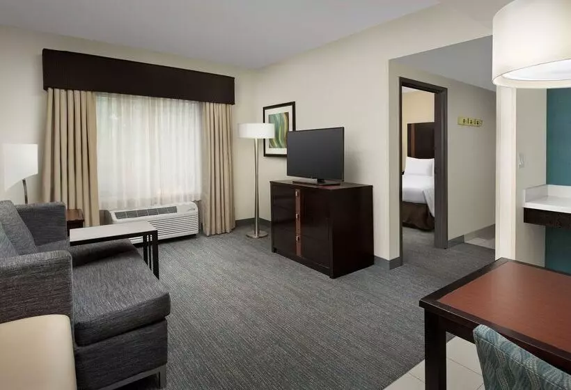 ホテル Hampton Inn & Suites Alpharetta