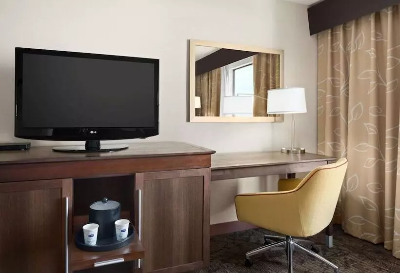 בית מלון כפרי Hampton Inn & Suites Detroit/sterling Heights