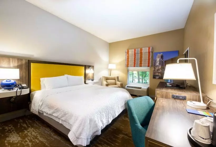 호텔 Hampton Inn & Suites Raleigh Cary Lenovo Center