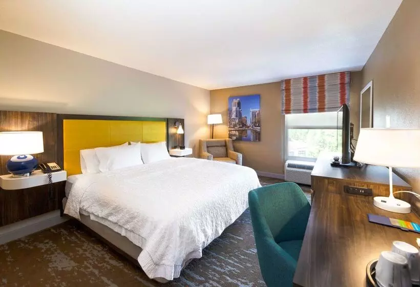 호텔 Hampton Inn & Suites Raleigh Cary Lenovo Center