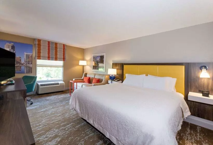 호텔 Hampton Inn & Suites Raleigh Cary Lenovo Center