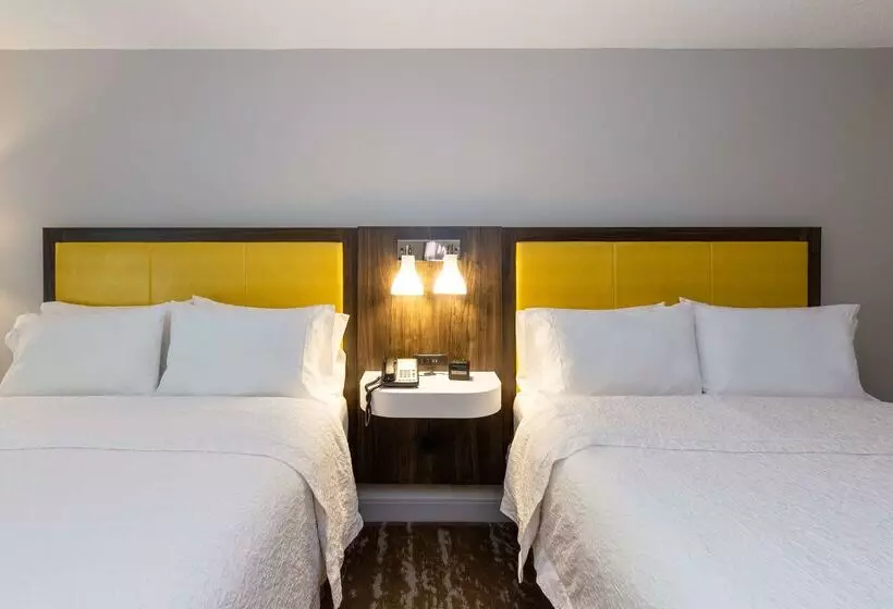 호텔 Hampton Inn & Suites Raleigh Cary Lenovo Center