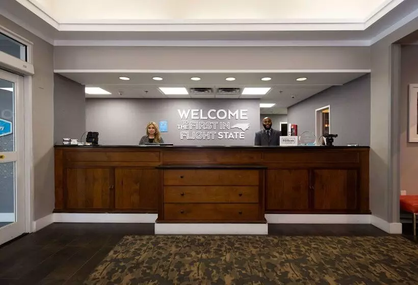 호텔 Hampton Inn & Suites Raleigh Cary Lenovo Center