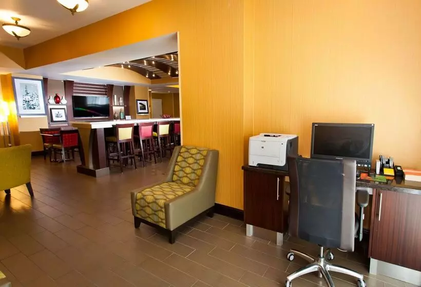 فندق Hampton Inn & Suites Sacramentocal Expo