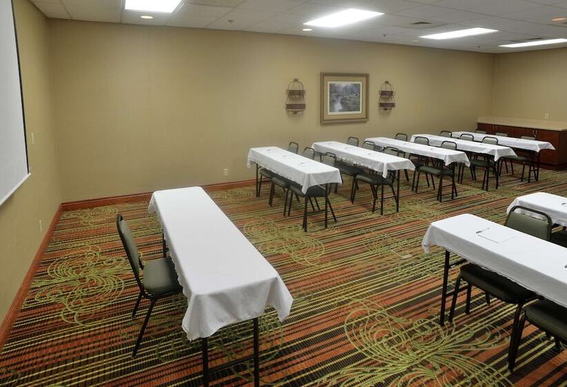 בית מלון כפרי Hampton Inn & Suites Springfield, Mo