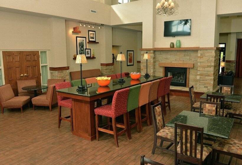 בית מלון כפרי Hampton Inn & Suites Springfield, Mo