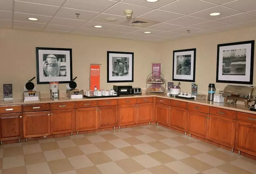 هتل Hampton Inn & Suites Springfield, Mo