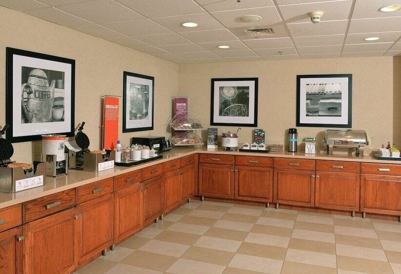 בית מלון כפרי Hampton Inn & Suites Springfield, Mo