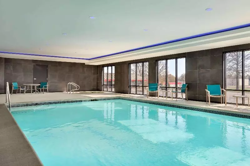 هتل La Quinta Inn & Suites By Wyndham St Louis Route 66