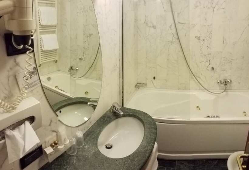 هتل Michelangelo Palace & Spa