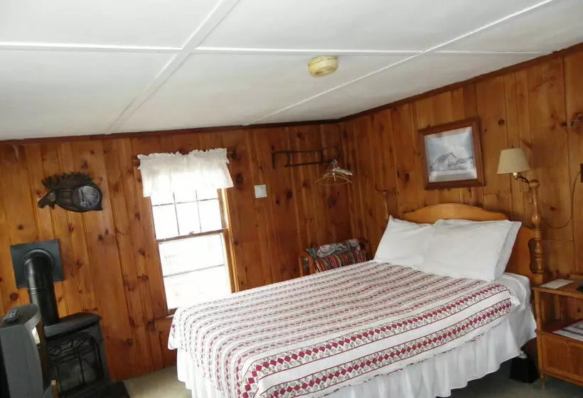 هتل Old Red Inn & Cottages