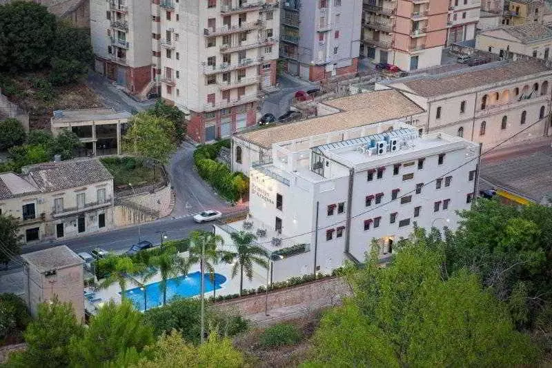 Hotel Principe D'aragona