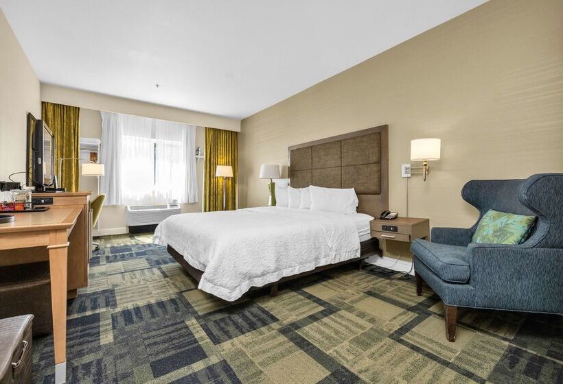 Отель Sonesta Essential Vacaville  Napa Valley