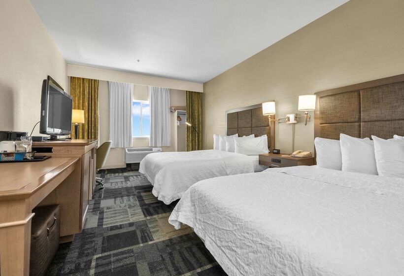 Отель Sonesta Essential Vacaville  Napa Valley